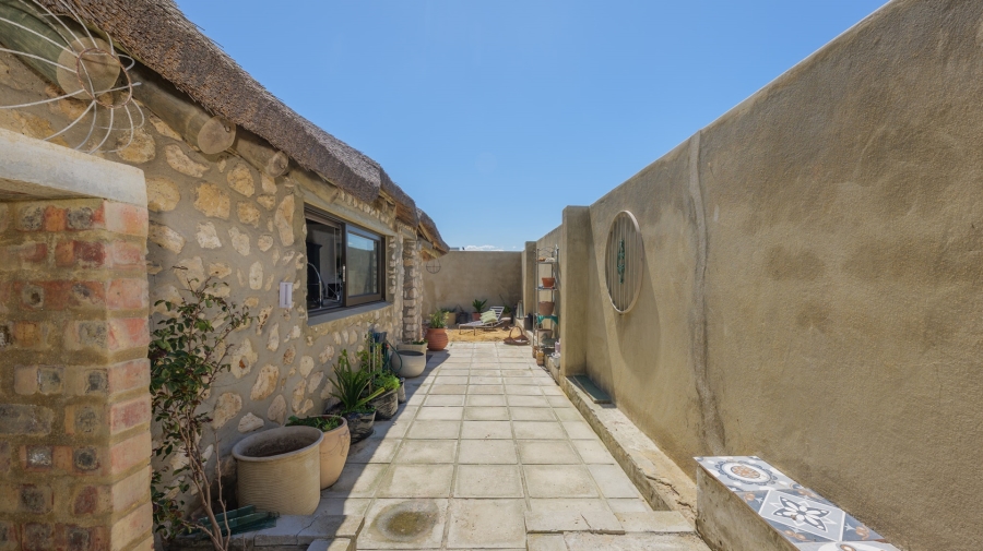 2 Bedroom Property for Sale in Arniston Western Cape
